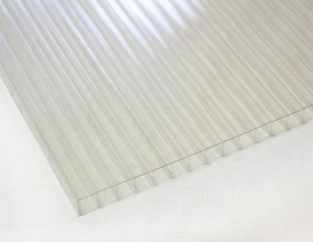 zdjęcie Poliwęglan 6mm bezbarwny 2,1x7m na szklarnie ze sklepu maleszklarnie.pl